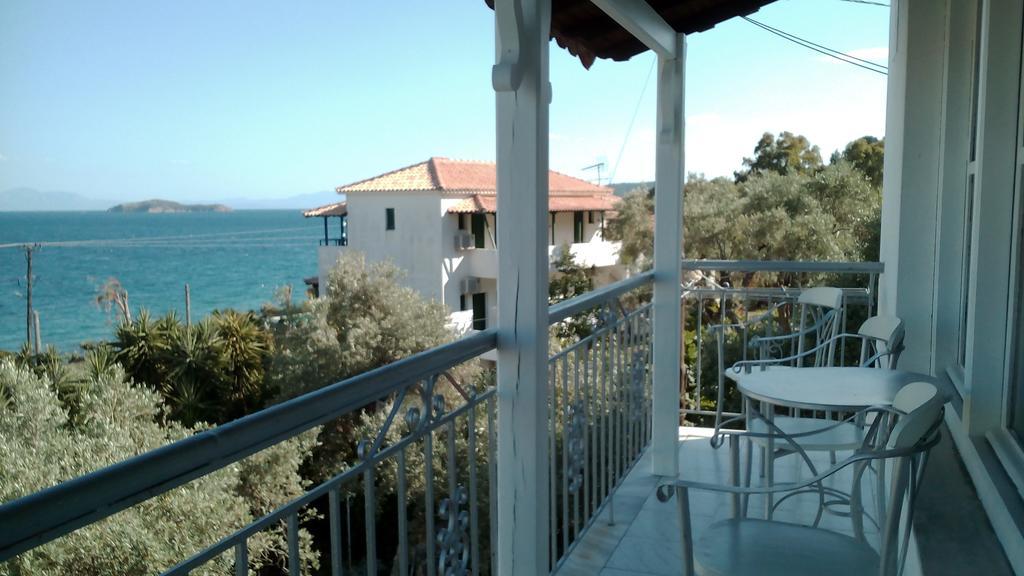 Amaranthos Skiathos View Megali Ammos  Rom bilde